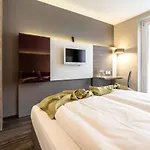 Demas Hotel