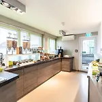 迪马斯市酒店 3*
