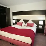 Demas Hotel